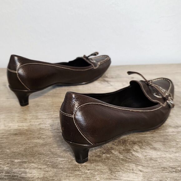 Vtg PRADA Kitten Heel Pumps Y2k Shoes Women's 6 Brown Leather Buckle Bow Italy - Picture 5 of 10